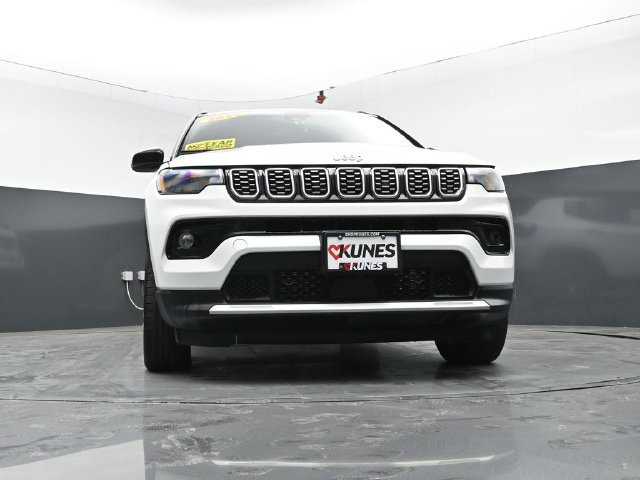 Used 2025 Jeep Compass Limited AWD/4WD image 52