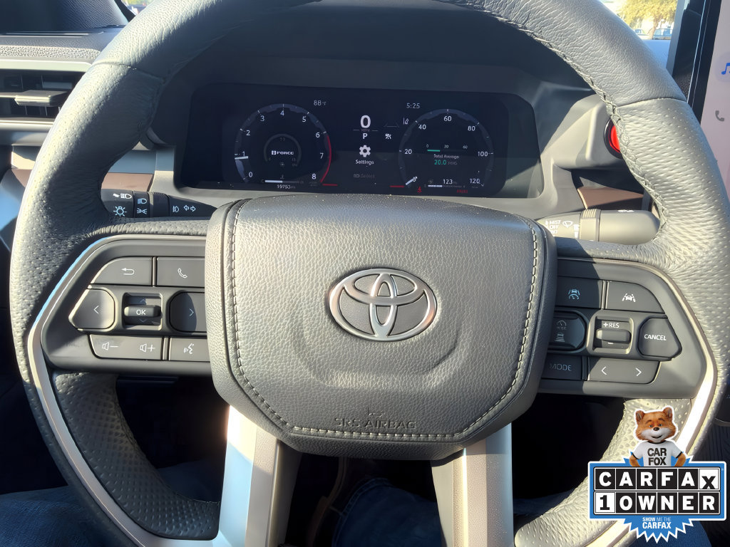 Used 2024 Toyota Tacoma TRD Sport AWD/4WD image 7