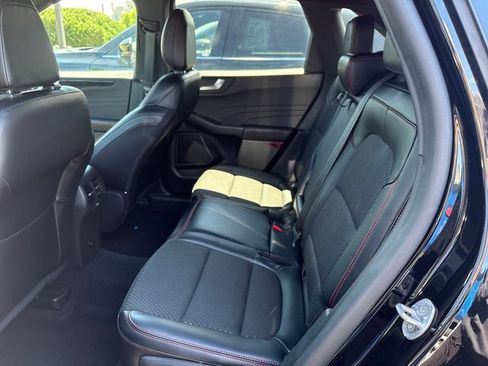 Used 2023 Ford Escape ST-Line w/ Tech Pack #1 AWD/4WD image 11