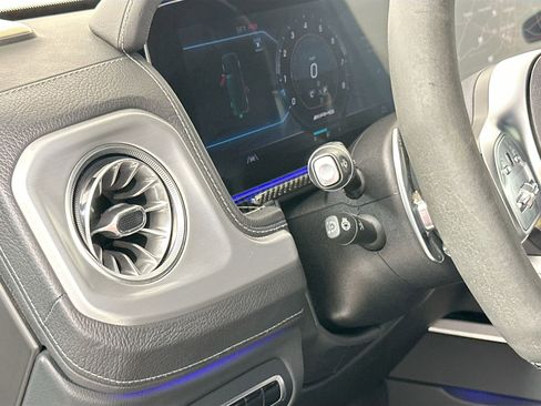 Used 2024 Mercedes-Benz G 63 AMG 4MATIC image 31