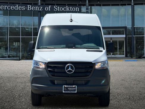 New 2026 Mercedes-Benz Sprinter 2500 image 9