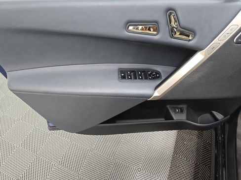 Used 2023 BMW iX M60 AWD/4WD image 9