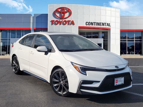 Certified 2025 Toyota Corolla SE w/ SE Premium Package FWD image 2