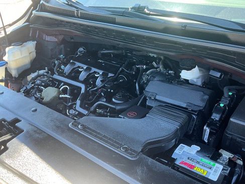 Used 2016 Kia Sedona SX FWD image 10
