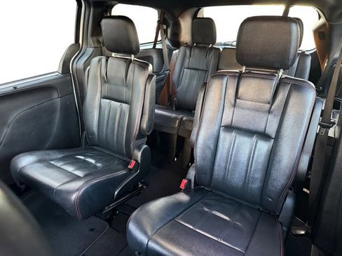 Used 2019 Dodge Grand Caravan GT image 11