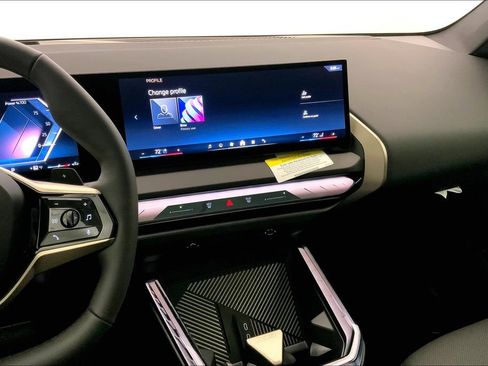 New 2025 BMW X3 xDrive30i w/ Premium Package image 5