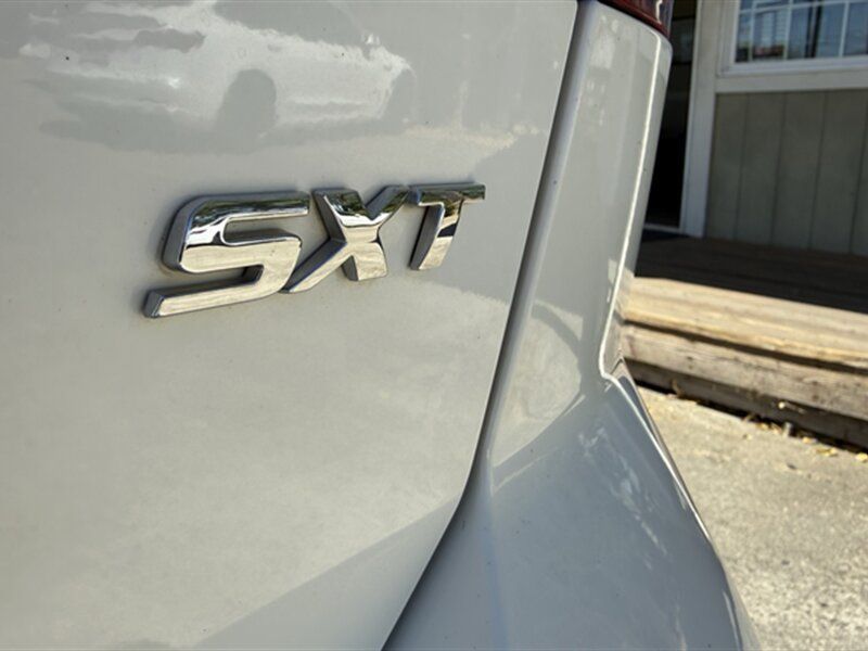 Used 2016 Dodge Journey SXT w/ Premium Group FWD image 6