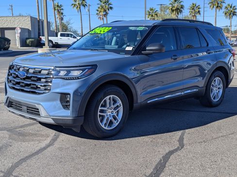 New 2025 Ford Explorer Active w/ Active Comfort Package image 5