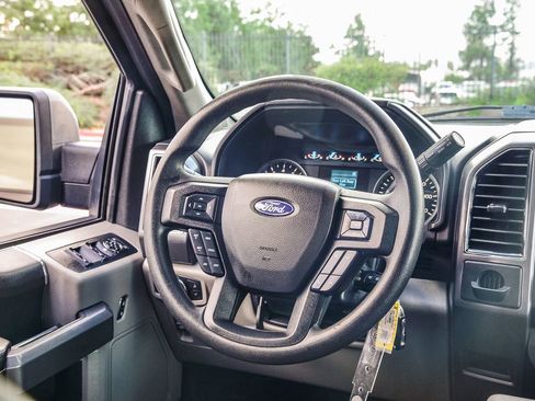 Used 2017 Ford F150 XLT image 18