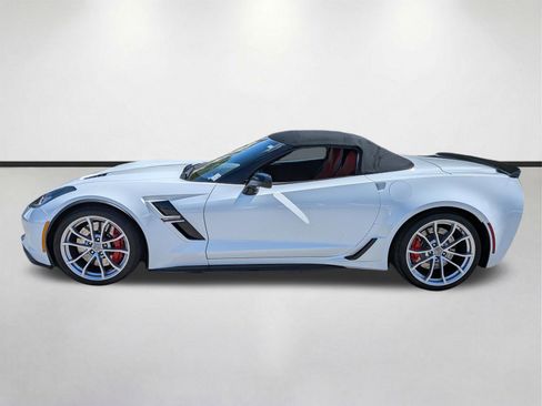 Used 2019 Chevrolet Corvette Grand Sport w/ Carbon Flash Badge Package RWD image 7