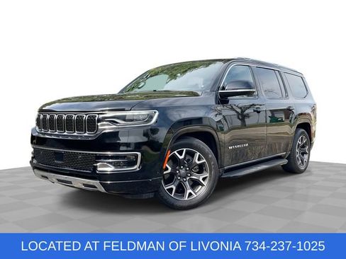 Used 2023 Jeep Wagoneer Series III w/ Preferred Equipment Group image 1