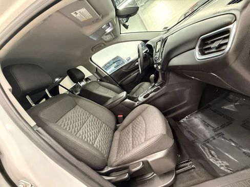 Used 2019 Chevrolet Equinox LT AWD/4WD image 24