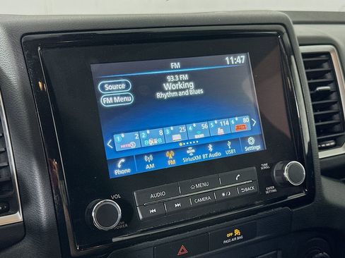 Used 2022 Nissan Frontier SV AWD/4WD image 28