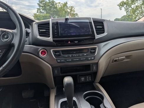 Used 2018 Honda Pilot EX-L image 15