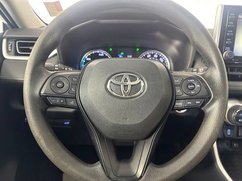 Used 2019 Toyota RAV4 XLE AWD/4WD image 19