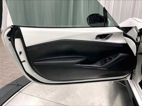 Used 2023 MAZDA MX-5 Miata Grand Touring image 24