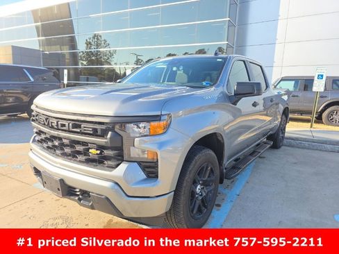 Used 2025 Chevrolet Silverado 1500 Custom image 1