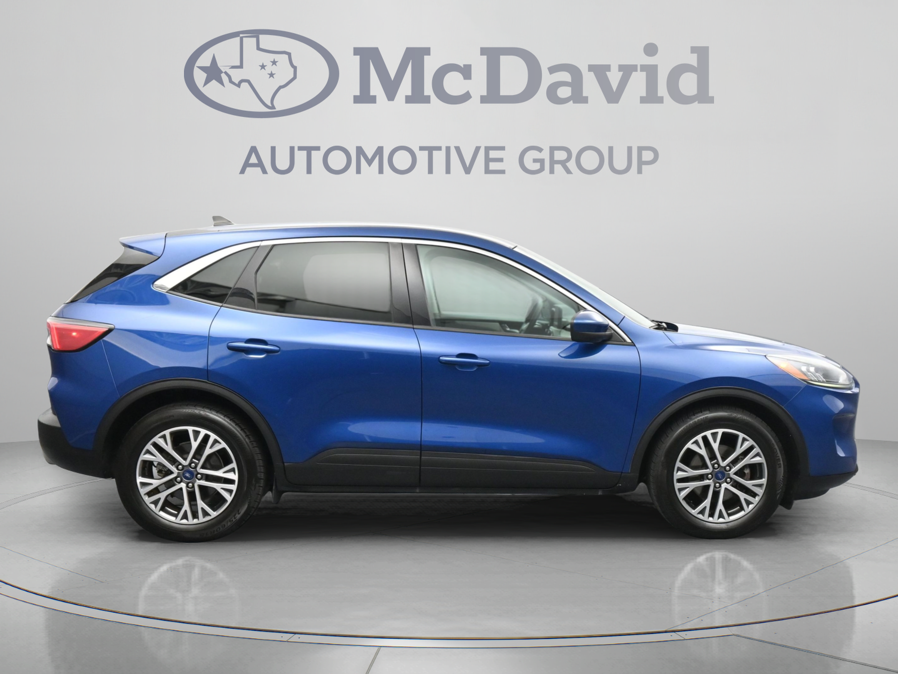 Used 2022 Ford Escape SEL FWD image 9