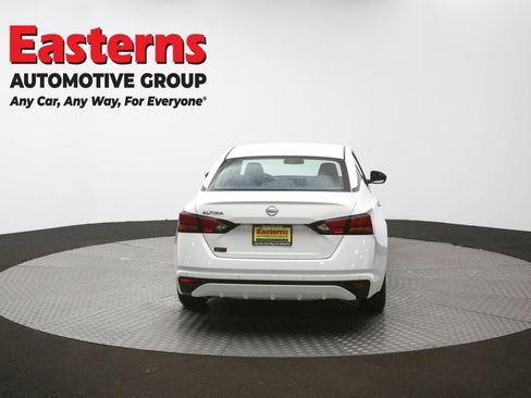 Used 2025 Nissan Altima 2.5 SV FWD image 37
