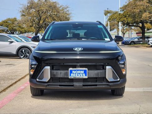 Certified 2025 Hyundai Kona SEL image 2