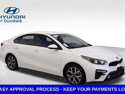 Used 2019 Kia Forte LXS FWD image 3