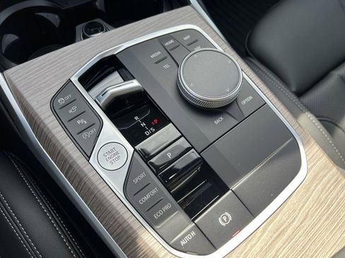 Certified 2025 BMW 330i xDrive Sedan w/ Premium Package image 17