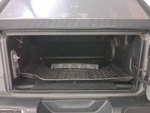 Used 2021 Jeep Wrangler Unlimited Rubicon image 27