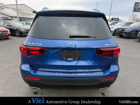 New 2026 Mercedes-Benz GLB 250 4MATIC image 7