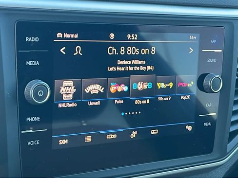 Used 2021 Volkswagen Atlas Cross Sport SE image 15