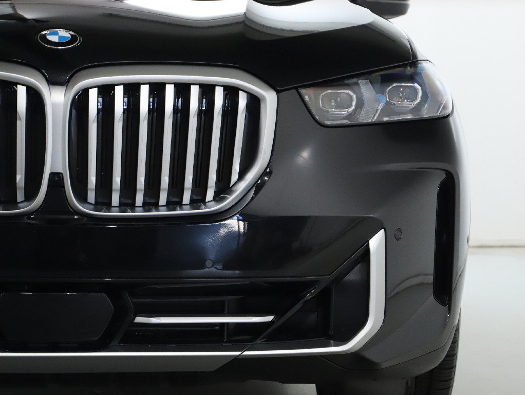 Used 2026 BMW X5 xDrive40i AWD/4WD image 9