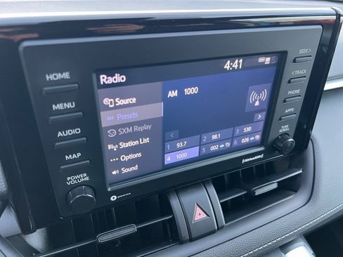 Used 2021 Toyota RAV4 LE image 32