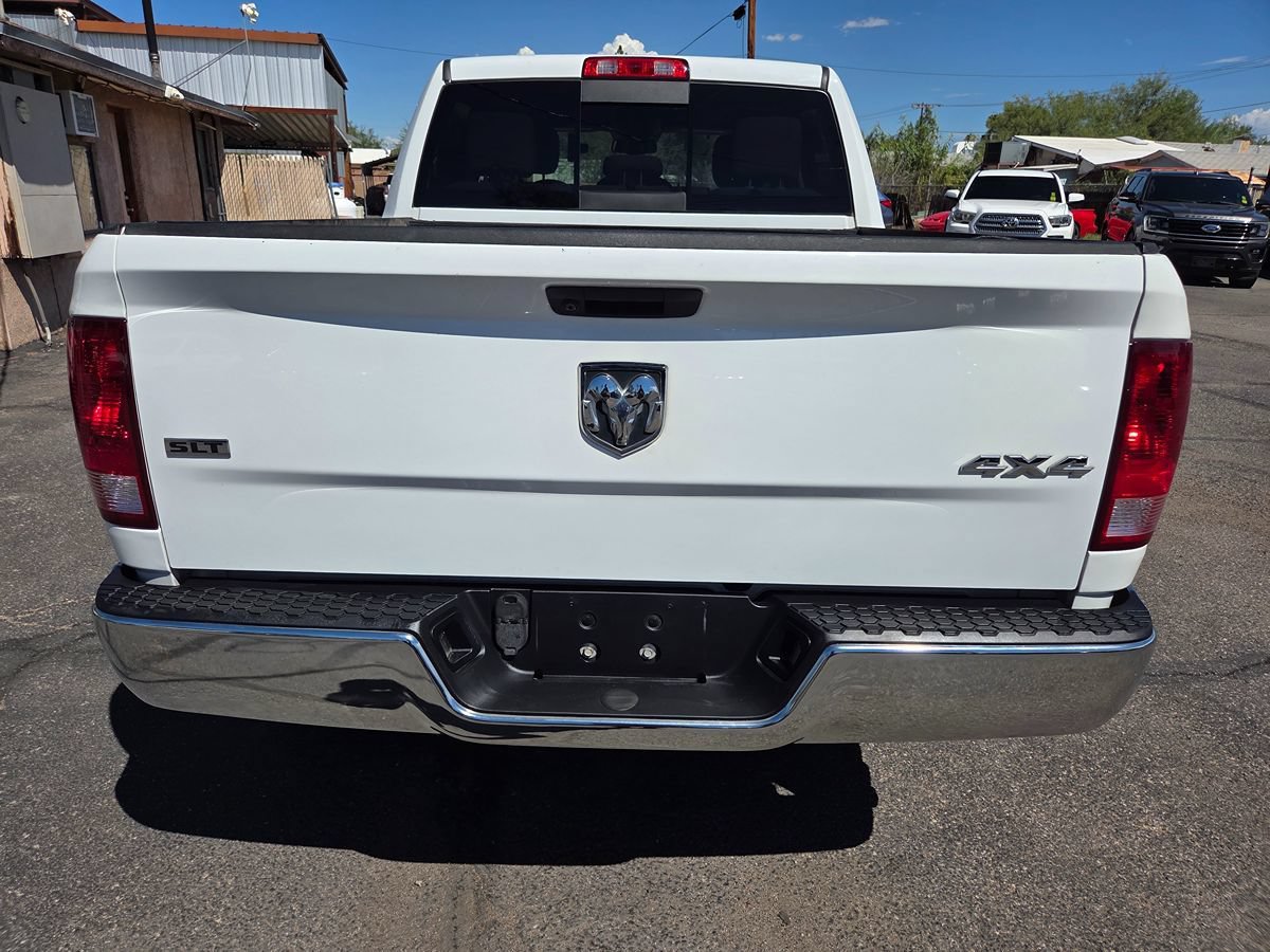 Used 2020 RAM 1500 Classic SLT w/ Luxury Group AWD/4WD image 13