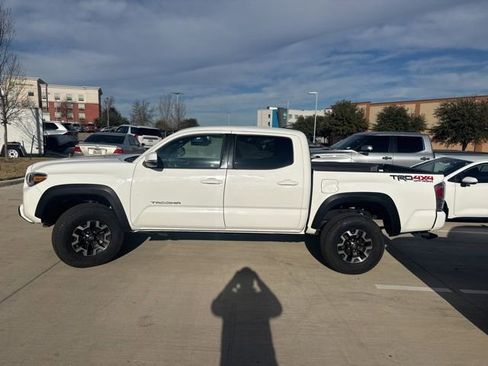 Used 2020 Toyota Tacoma TRD Off-Road image 5