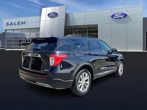 Certified 2022 Ford Explorer XLT w/ Equipment Group 202A AWD/4WD image 3
