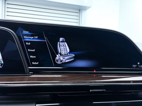 Used 2022 Cadillac Escalade Sport Platinum AWD/4WD image 12