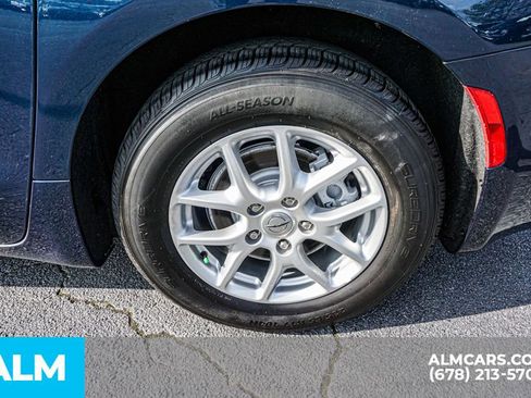 Used 2022 Chrysler Pacifica Touring-L image 17