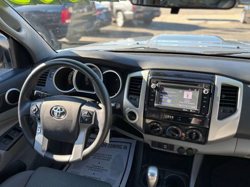 Used 2014 Toyota Tacoma 4x4 Double Cab w/ TRD Sport Package image 21