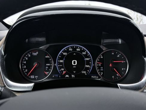 Used 2023 Chevrolet Traverse Premier image 13