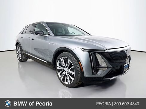Used 2025 Cadillac Lyriq Luxury image 1