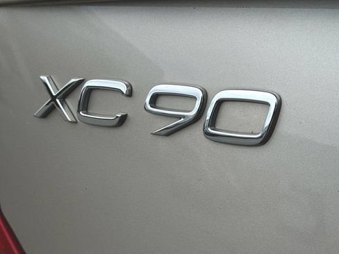 Used 2024 Volvo XC90 T8 Plus w/ Protection Package Premier AWD/4WD image 33