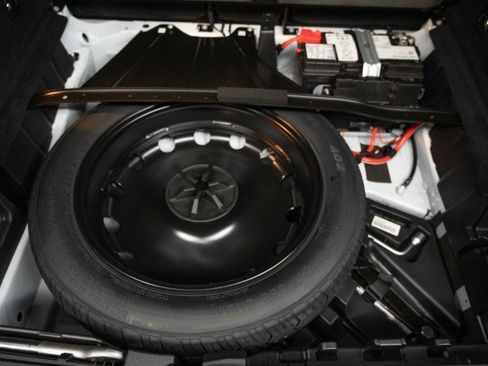 New 2026 Mercedes-Benz GLC 300 image 31