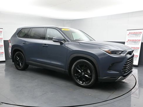 Used 2025 Toyota Grand Highlander AWD Hybrid image 2