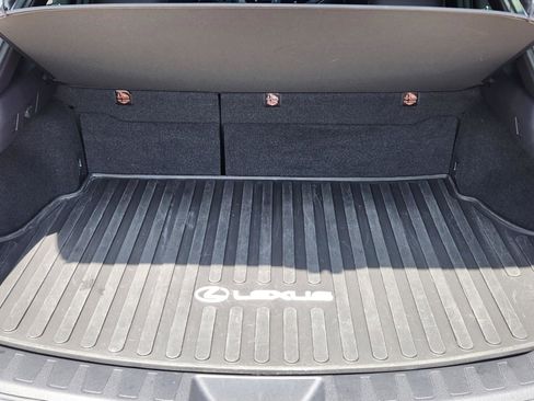 Used 2023 Lexus UX 250h F Sport FWD image 33