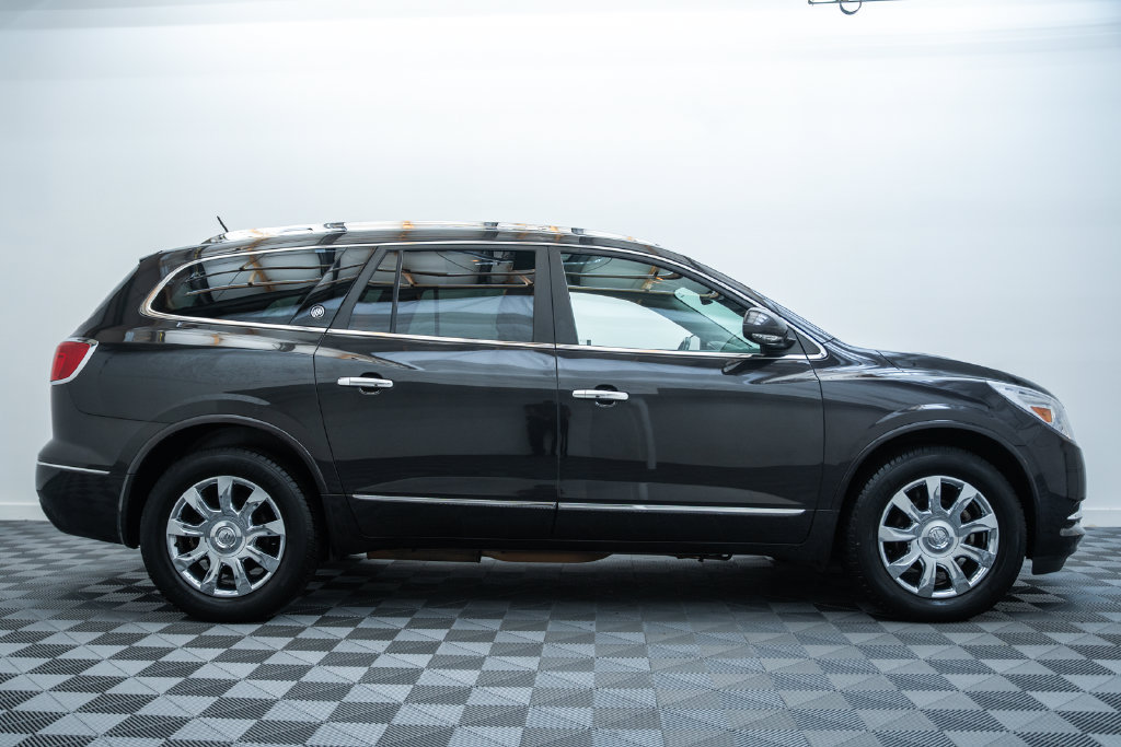 Used 2017 Buick Enclave Leather w/ Trailering Package AWD/4WD image 4