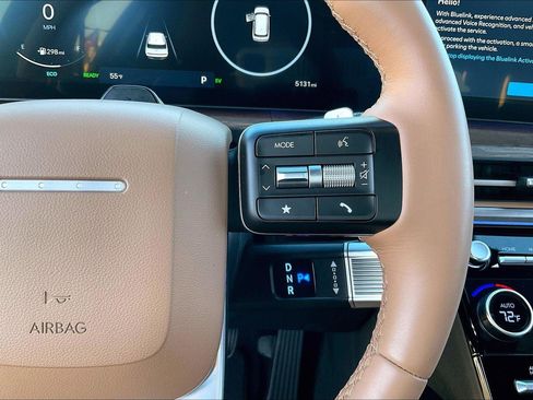 Used 2025 Hyundai Santa Fe Limited image 19