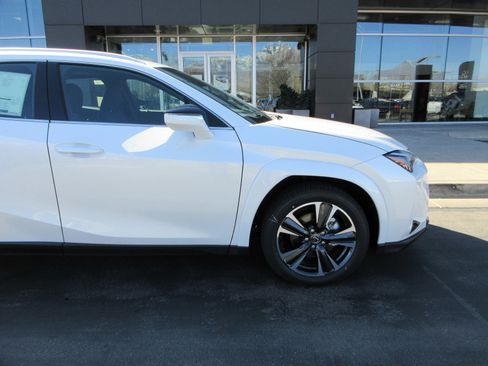 New 2025 Lexus UX 300h 300h Premium image 12