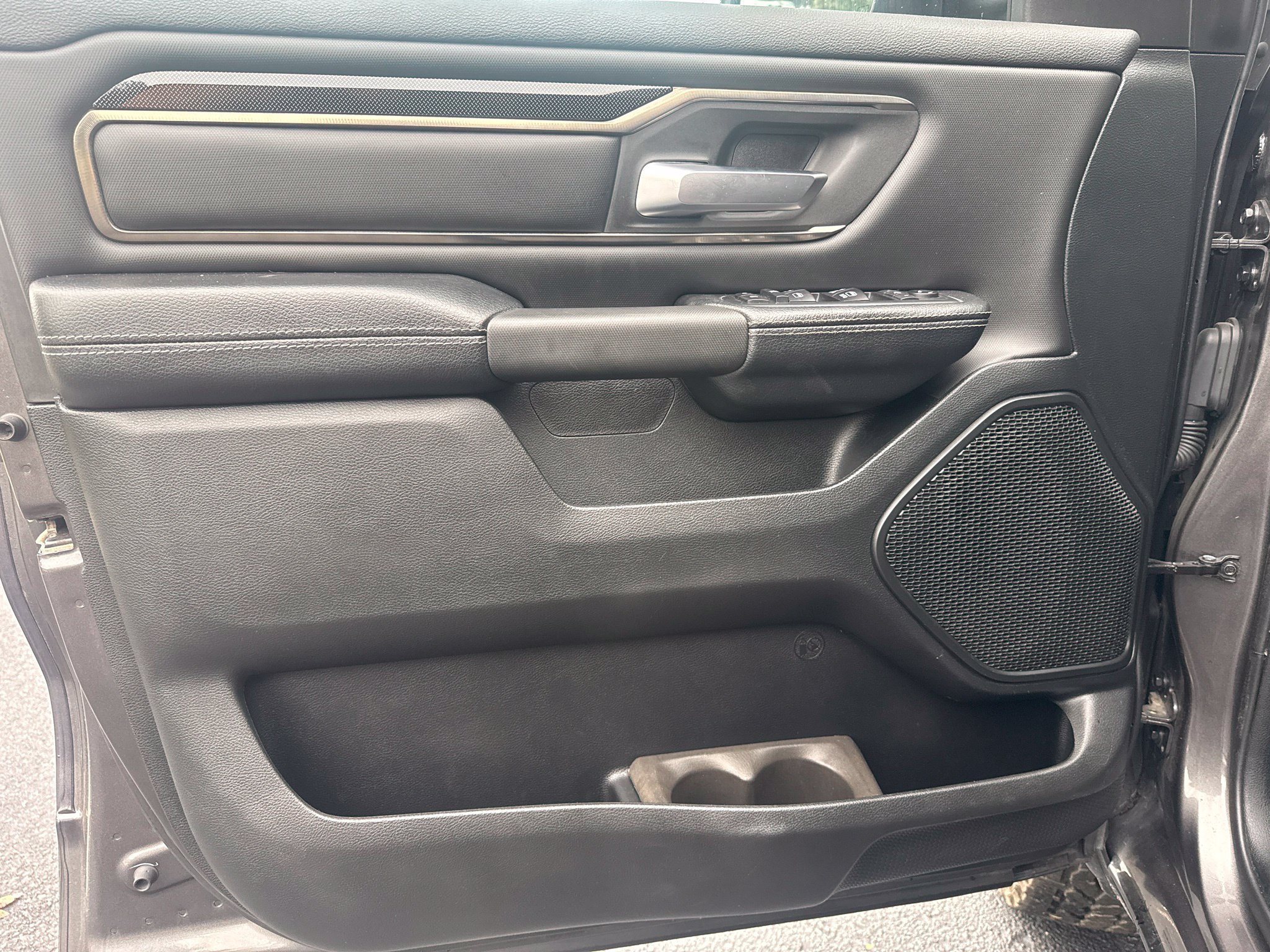 Used 2021 RAM 1500 Rebel w/ Level 2 Equipment Group AWD/4WD image 10