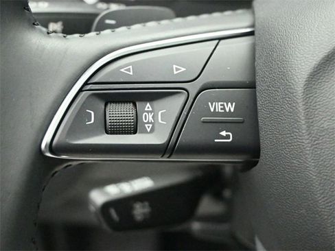 Used 2018 Audi Q5 Prestige w/ Prestige Package image 12