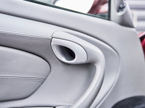 Used 2005 Porsche 911 Turbo image 34