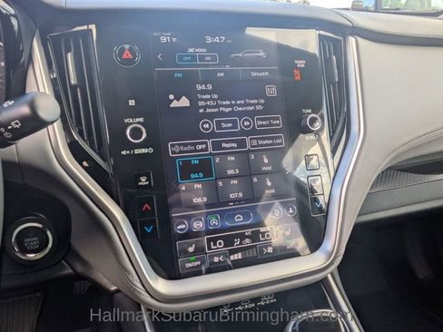 Used 2025 Subaru Outback Premium image 18